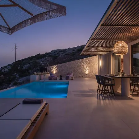 Villa Limnionas Infinity Cave