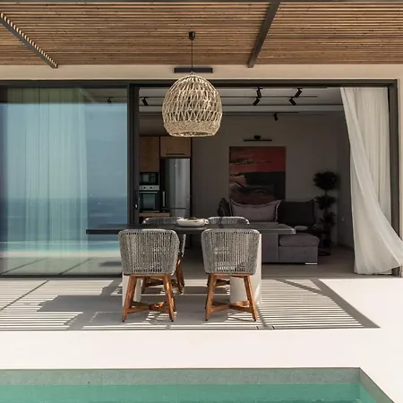 Limnionas Infinity Cave Villa